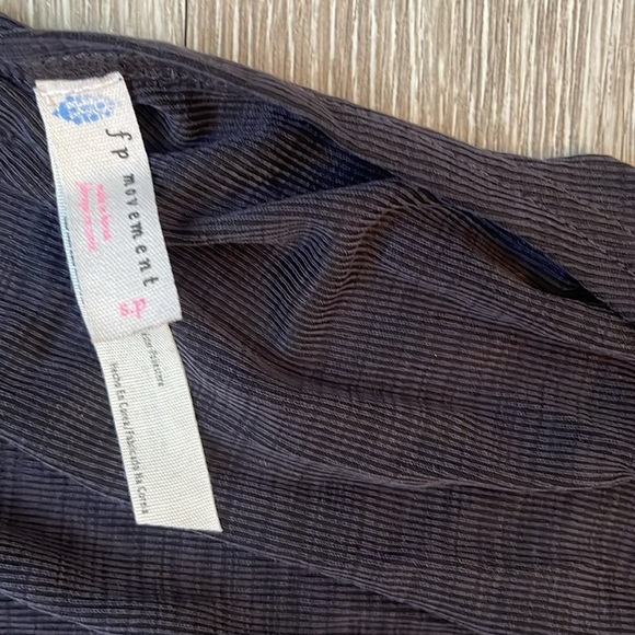 Free People Movement Sacred Wrap Top Ribbed Soft size small gray black - Picture 2 of 5